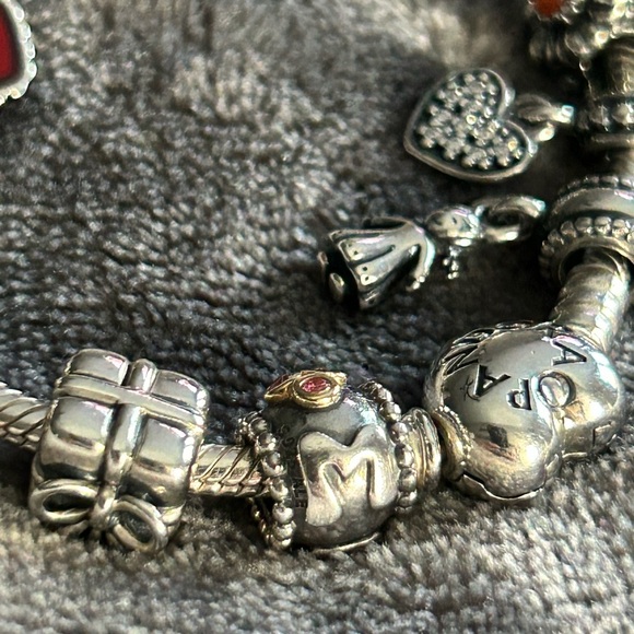 Pandora mom and daughter bracelet - Picture 4 of 6